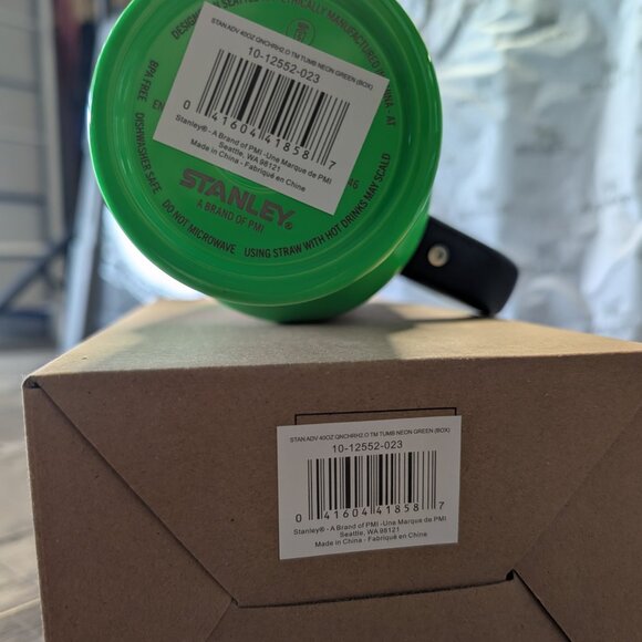 Stanley, Quencher H2.0 Flowstate™ Tumbler, 40oz, Neon Green, New in Box - Picture 5 of 6